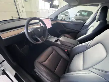 TESLA Model Y Long Range Dual Motor AWD