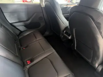 TESLA Model Y Long Range Dual Motor AWD