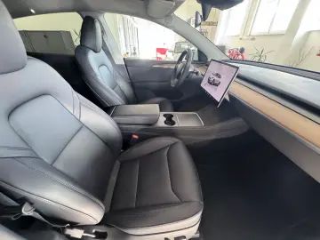 TESLA Model Y Long Range Dual Motor AWD