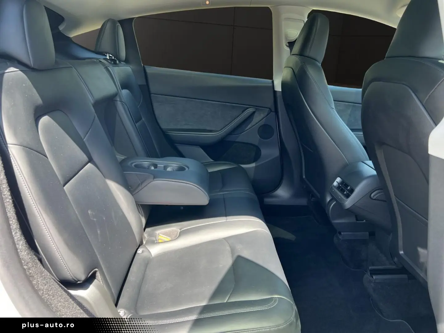 TESLA Model Y Long Range AWD NAVI ACC PANO 21