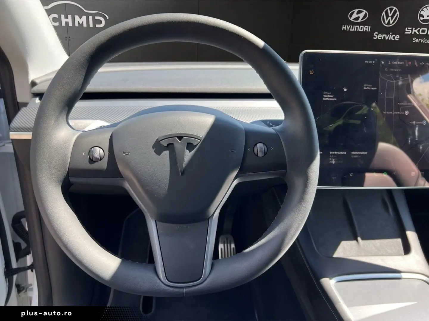 TESLA Model Y Long Range AWD NAVI ACC PANO 21