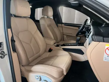 PORSCHE Macan GTS Chrono Sport Design PDLS  STHZG KREIDE