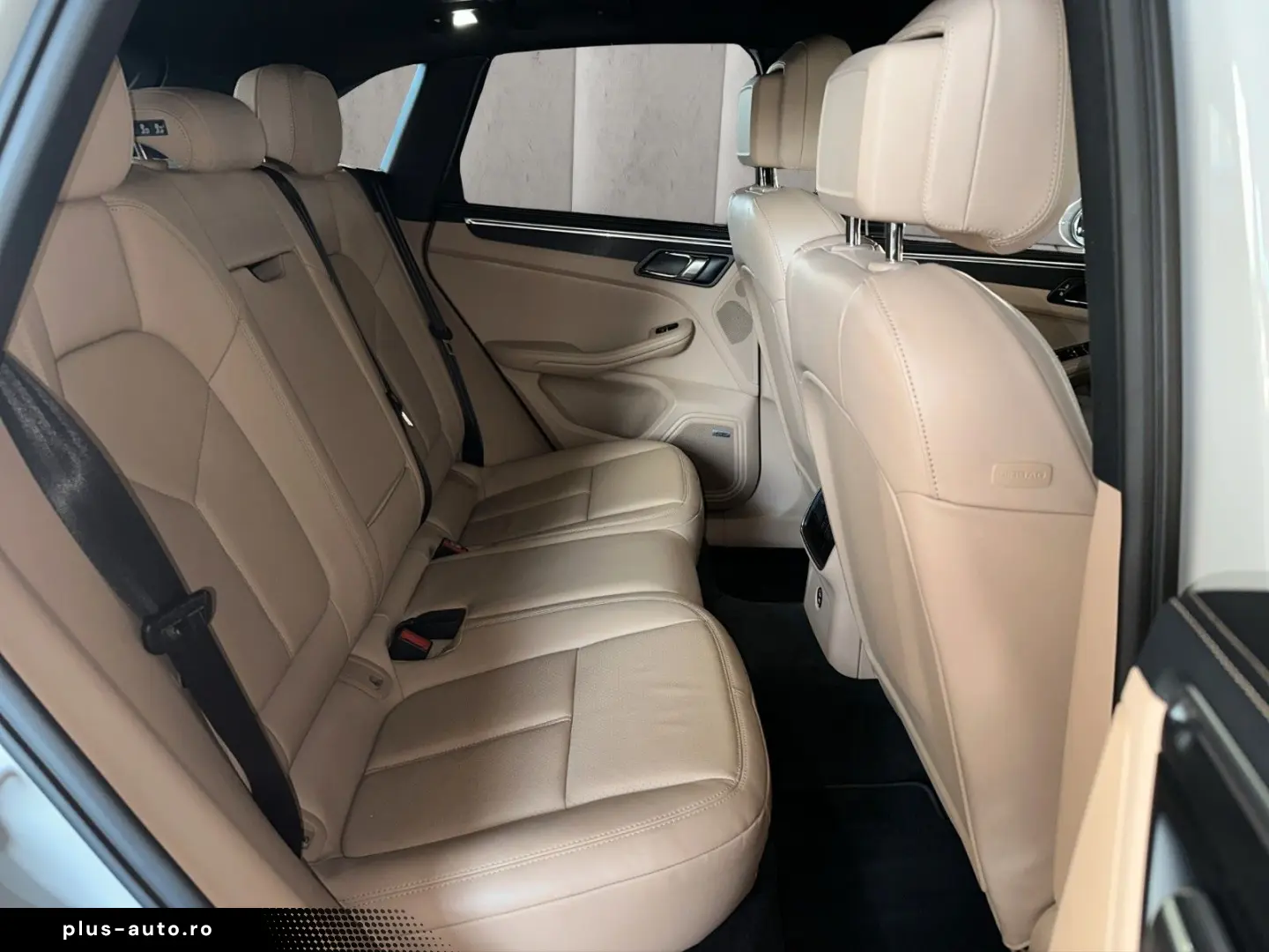 PORSCHE Macan GTS Chrono Sport Design PDLS  STHZG KREIDE