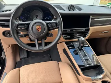 PORSCHE MacanS Approved Chrono Luft AHK ACC Pano AGA