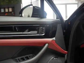 PORSCHE Panamera GTS Full