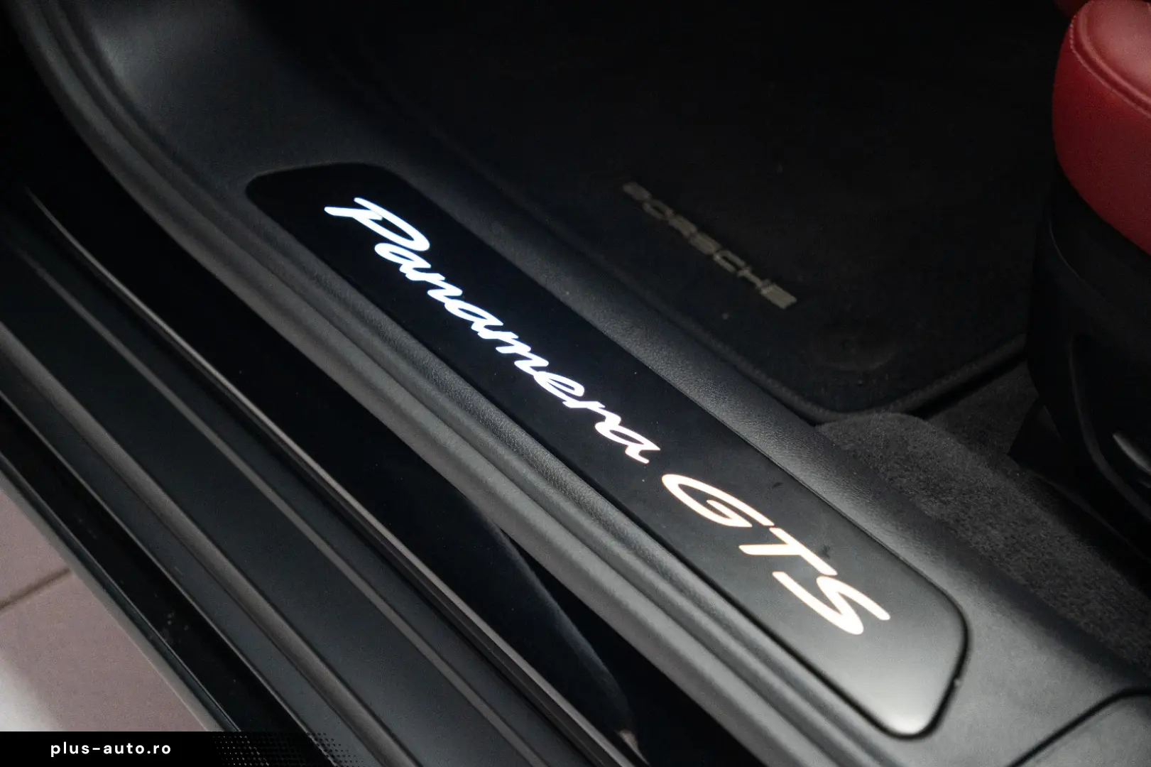 PORSCHE Panamera GTS Full