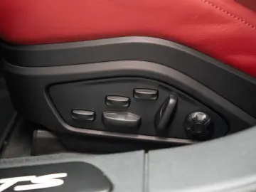 PORSCHE Panamera GTS Full