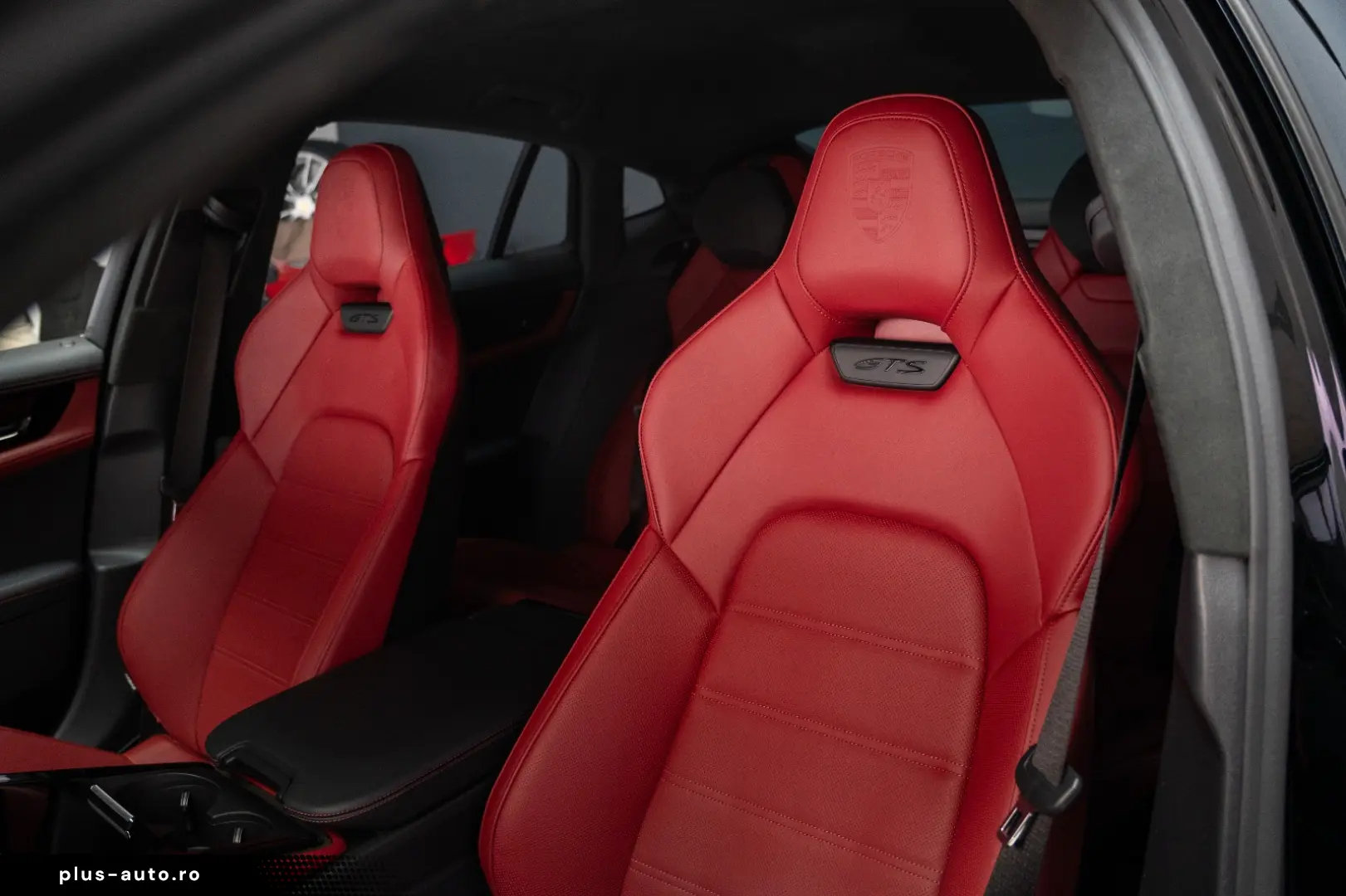 PORSCHE Panamera GTS Full