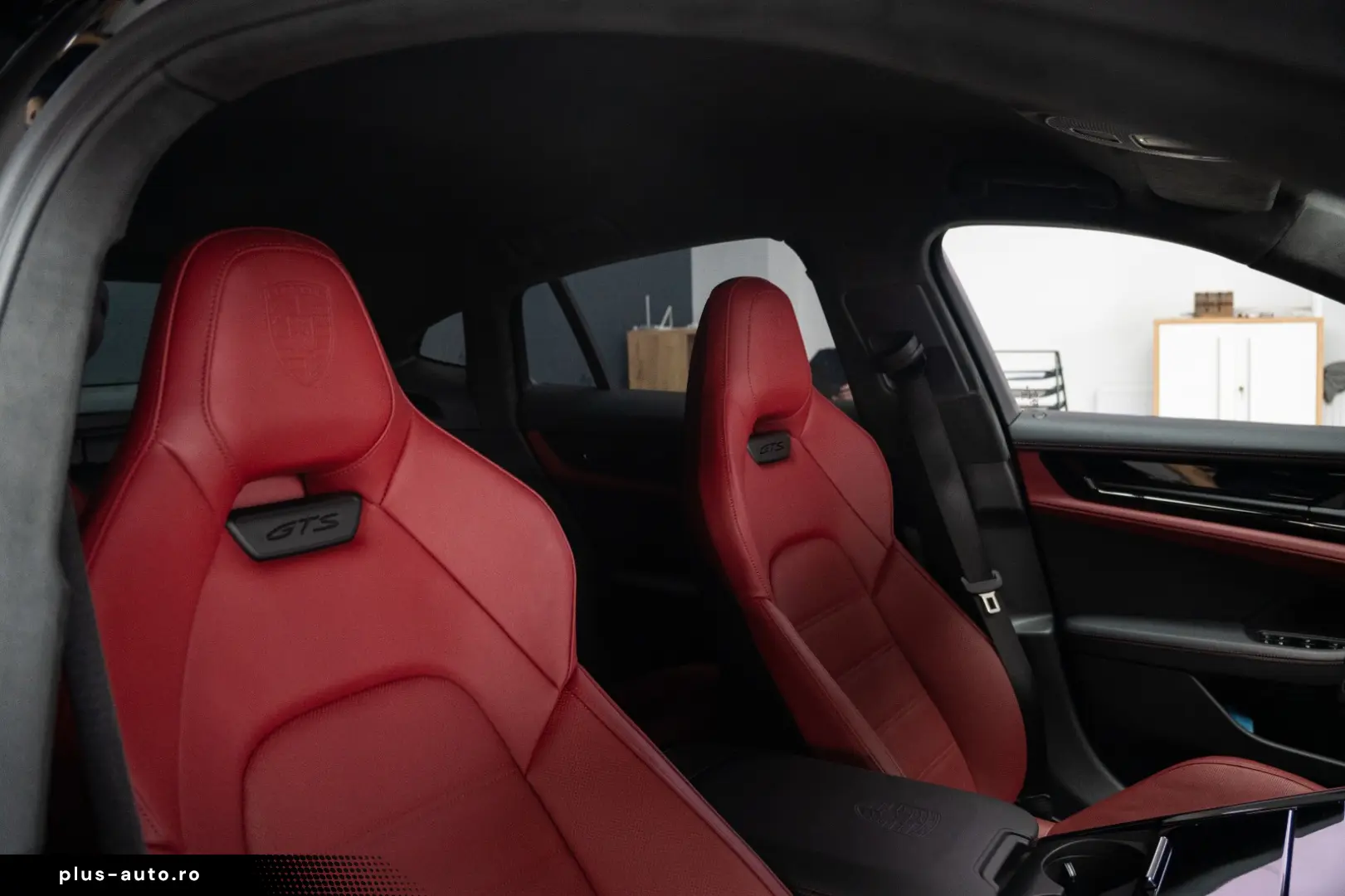 PORSCHE Panamera GTS Full