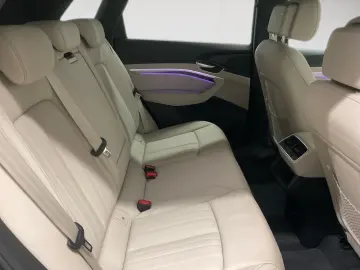 AUDI Q8 e-tron ADVANCED 55 QUATTRO ACC.AHK.KAMERA.NAV