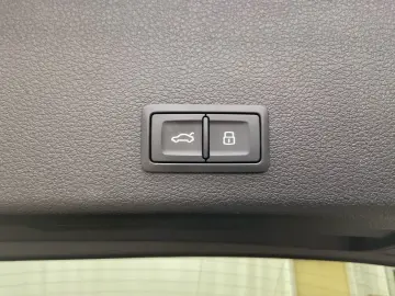 AUDI Q8 e-tron ADVANCED 55 QUATTRO ACC.AHK.KAMERA.NAV