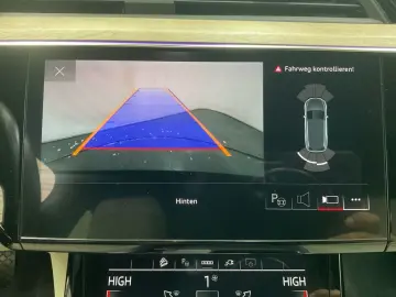 AUDI Q8 e-tron ADVANCED 55 QUATTRO ACC.AHK.KAMERA.NAV