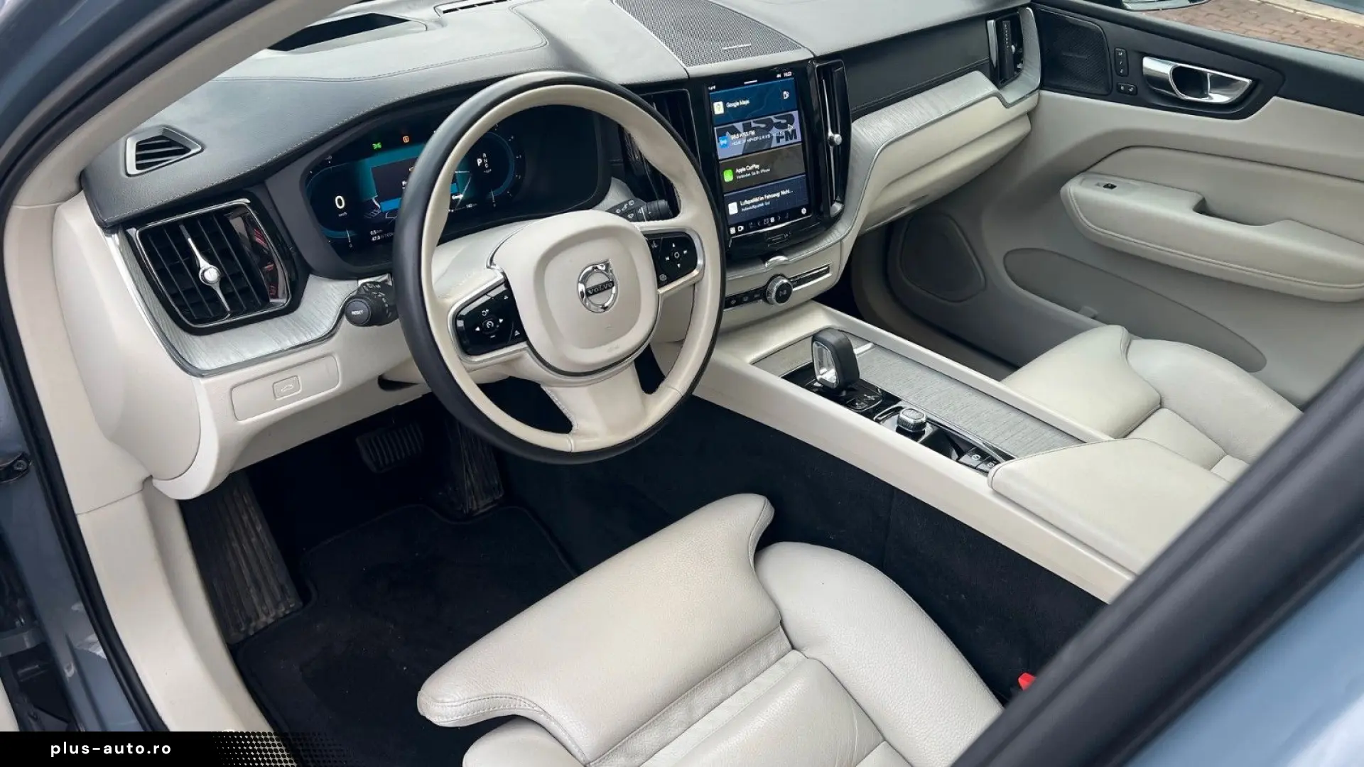 VOLVO XC60 B5 D Ultimate Dark AWD 360  AHK HUD LUFT