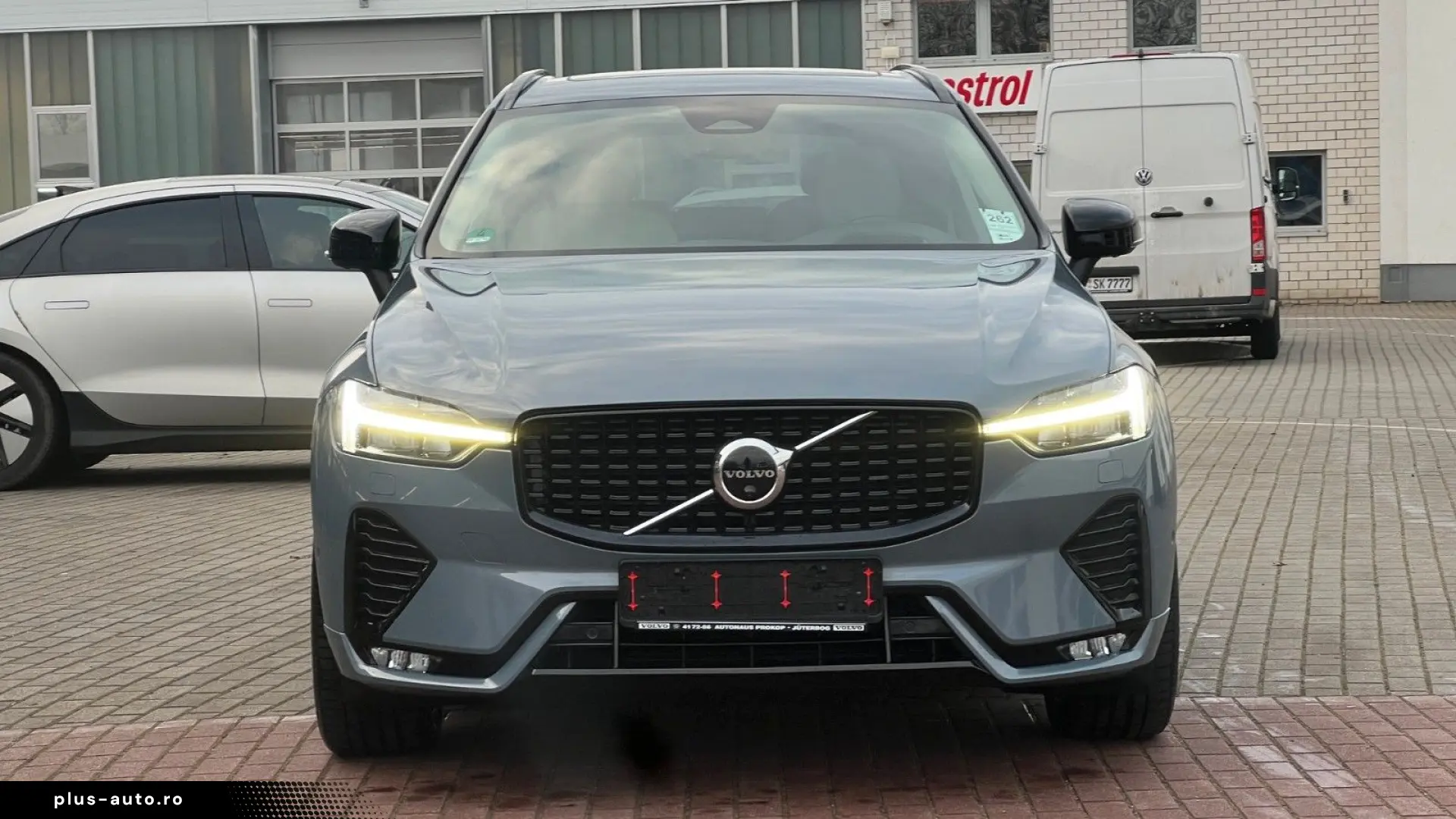 VOLVO XC60 B5 D Ultimate Dark AWD 360  AHK HUD LUFT