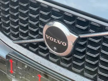 VOLVO XC60 B5 D Ultimate Dark AWD 360  AHK HUD LUFT