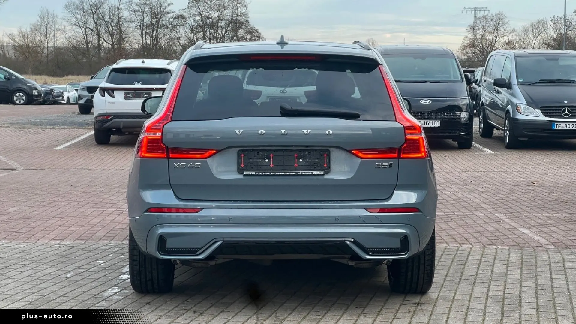 VOLVO XC60 B5 D Ultimate Dark AWD 360  AHK HUD LUFT