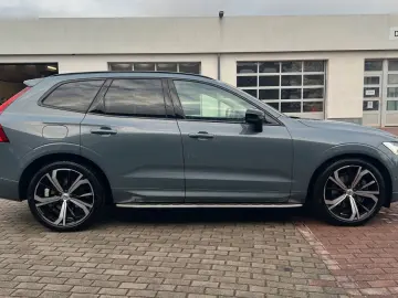 VOLVO XC60 B5 D Ultimate Dark AWD 360  AHK HUD LUFT