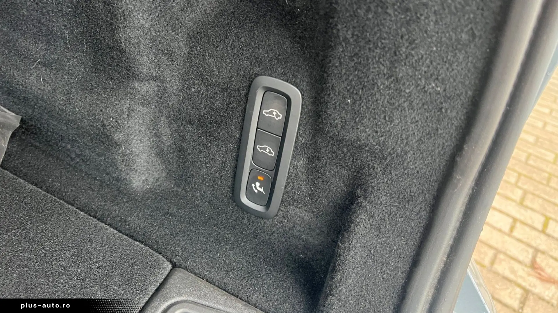 VOLVO XC60 B5 D Ultimate Dark AWD 360  AHK HUD LUFT