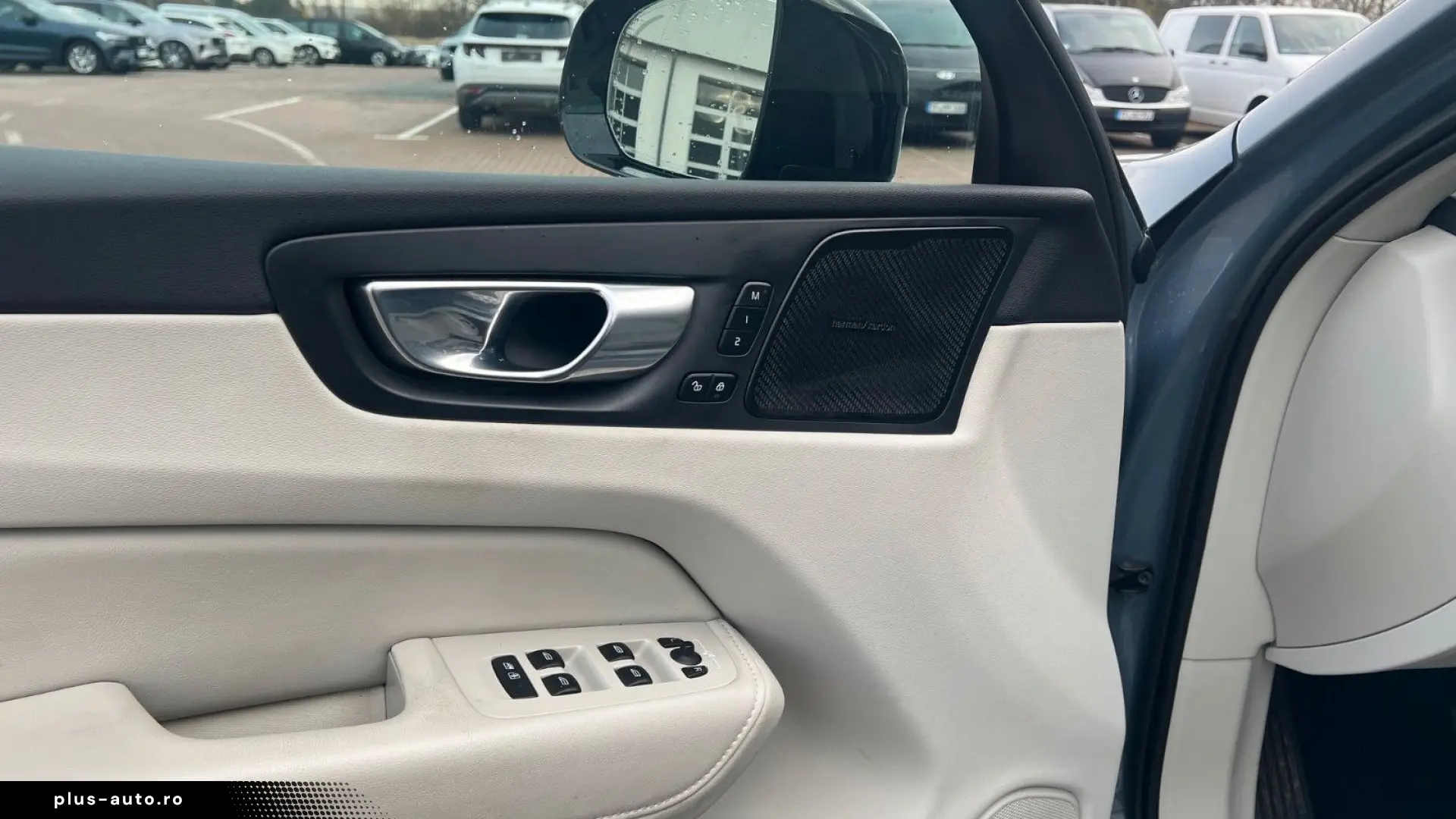 VOLVO XC60 B5 D Ultimate Dark AWD 360  AHK HUD LUFT