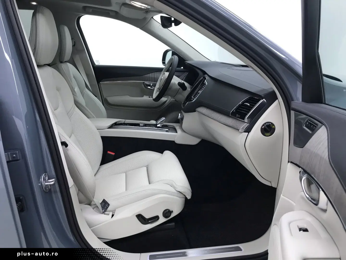 VOLVO XC90 T8 Recharge AWD Ultimate Dark 20  AHK 360