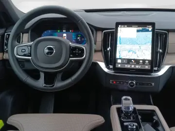 VOLVO XC90 T8 AWD Plus Facelift HUD Pano S.Belüftung
