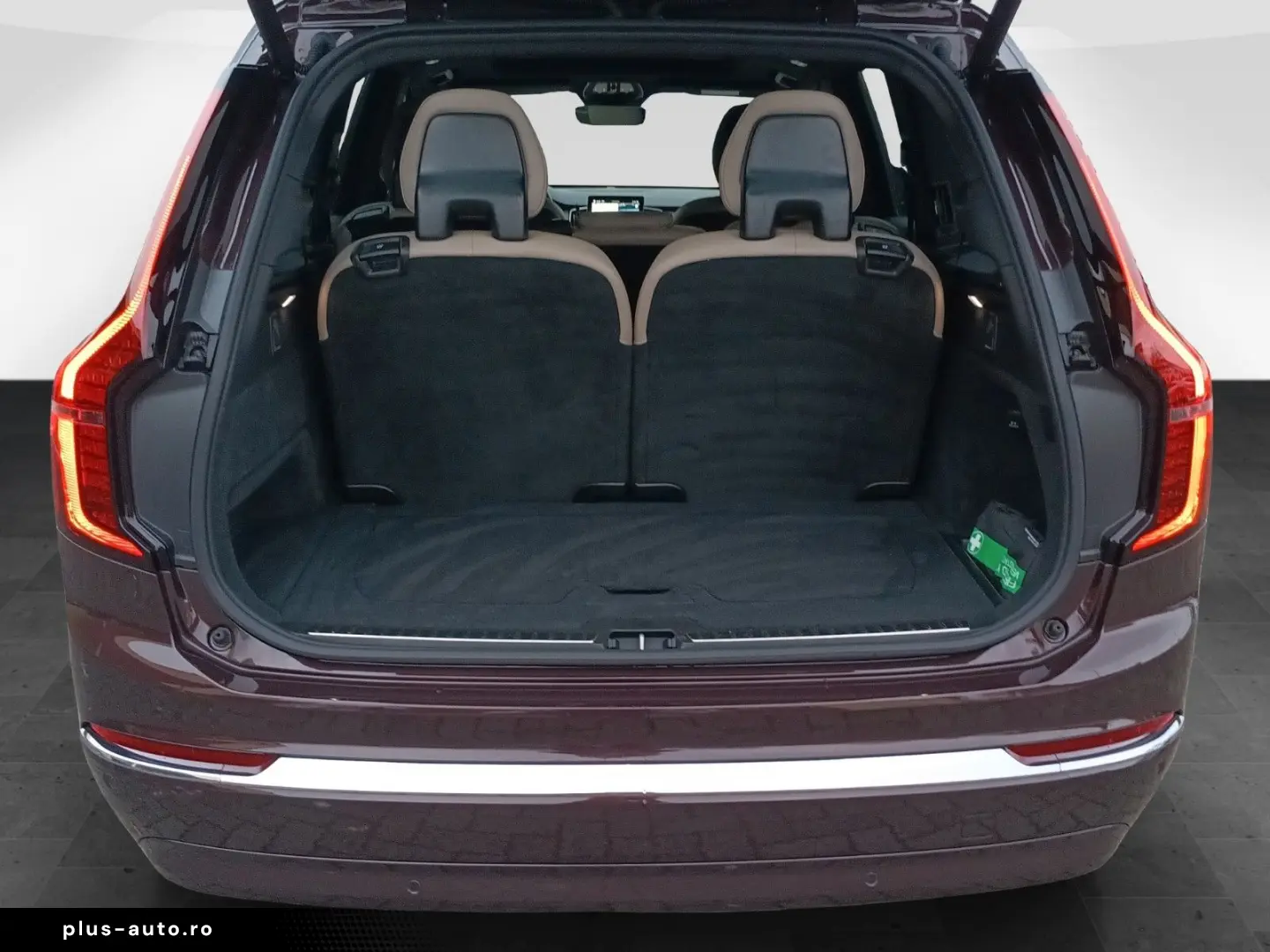 VOLVO XC90 T8 AWD Plus Facelift HUD Pano S.Belüftung