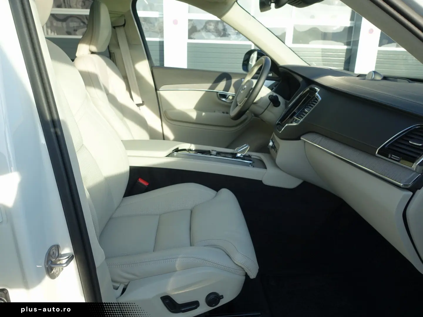 VOLVO XC90 Ultra Dark T8 AWD Plug-in 360 Cam AHK Massa