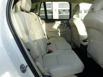 VOLVO XC90 Ultra Dark T8 AWD Plug-in 360 Cam AHK Massa