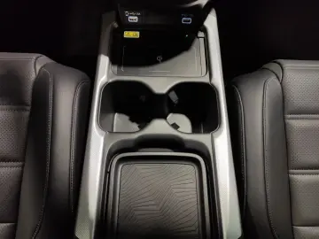 HONDA CR-V HYBRID 2.0 4WD Executive PANO 1. Hand