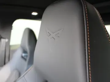 CUPRA Formentor VZ 2.0 TSI DSG 4Drive 4JGAR AHK PANO e