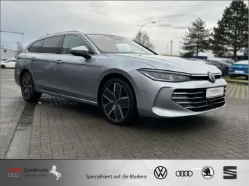 VW Passat Variant 2.0 TDI 4Mot. VOLL !! 4000 Km !!
