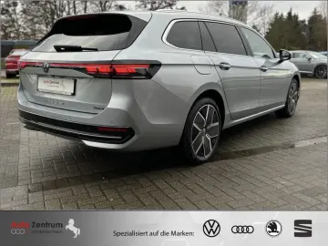 VW Passat Variant 2.0 TDI 4Mot. VOLL !! 4000 Km !!