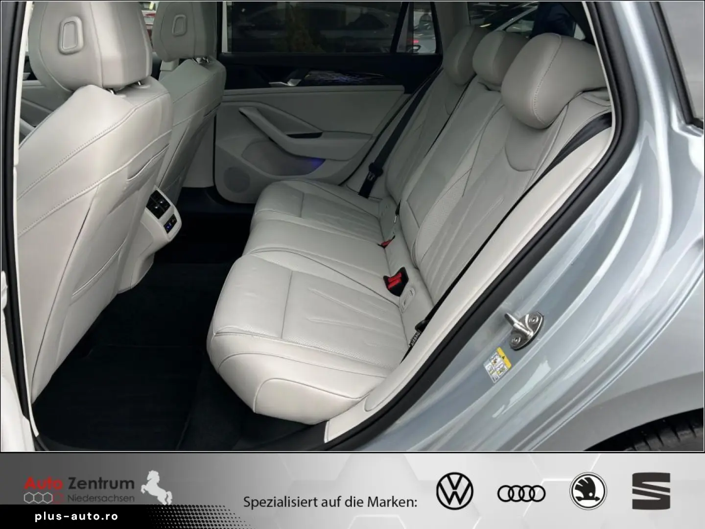 VW Passat Variant 2.0 TDI 4Mot. VOLL !! 4000 Km !!