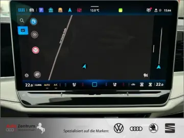 VW Passat Variant 2.0 TDI 4Mot. VOLL !! 4000 Km !!