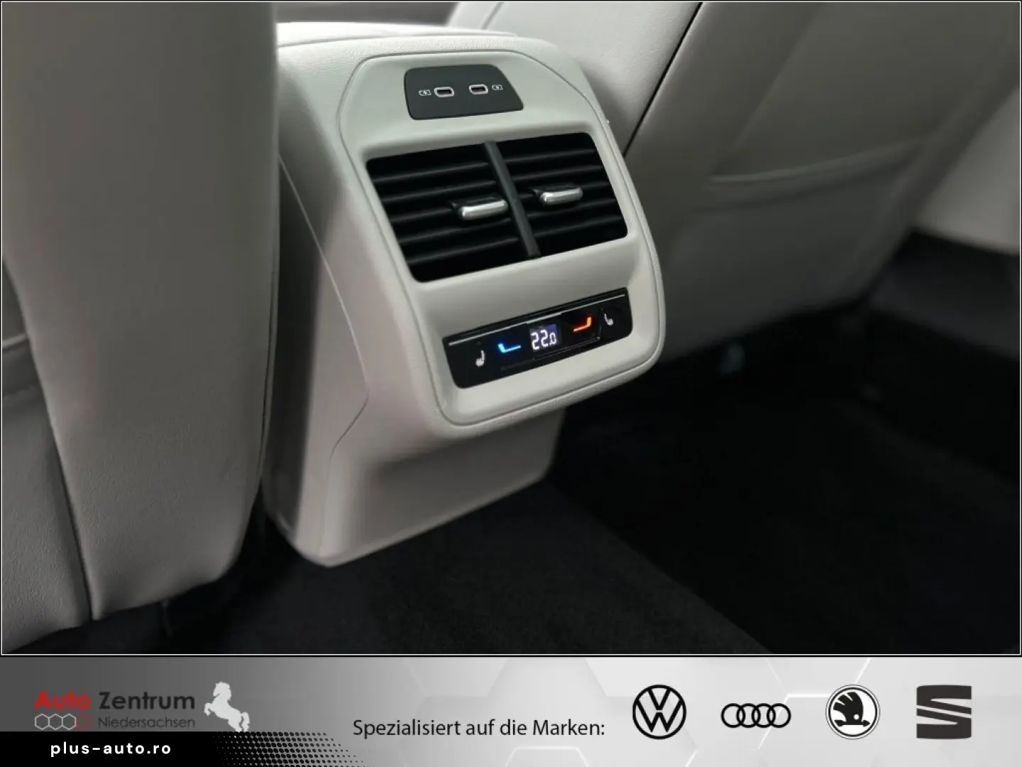 VW Passat Variant 2.0 TDI 4Mot. VOLL !! 4000 Km !!