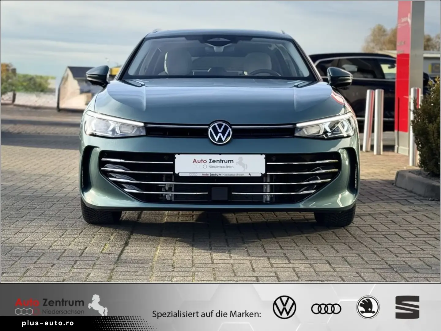 VW Passat 2.0 TDI Elegance 4M AHK PANO StandHz VOLL