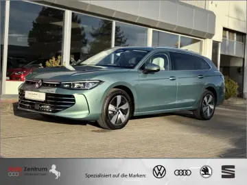 VW Passat 2.0 TDI Elegance 4M AHK PANO StandHz VOLL
