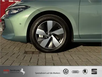 VW Passat 2.0 TDI Elegance 4M AHK PANO StandHz VOLL