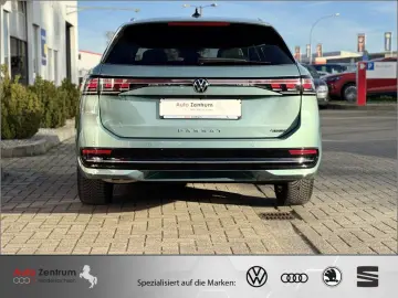 VW Passat 2.0 TDI Elegance 4M AHK PANO StandHz VOLL