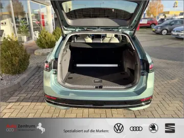 VW Passat 2.0 TDI Elegance 4M AHK PANO StandHz VOLL