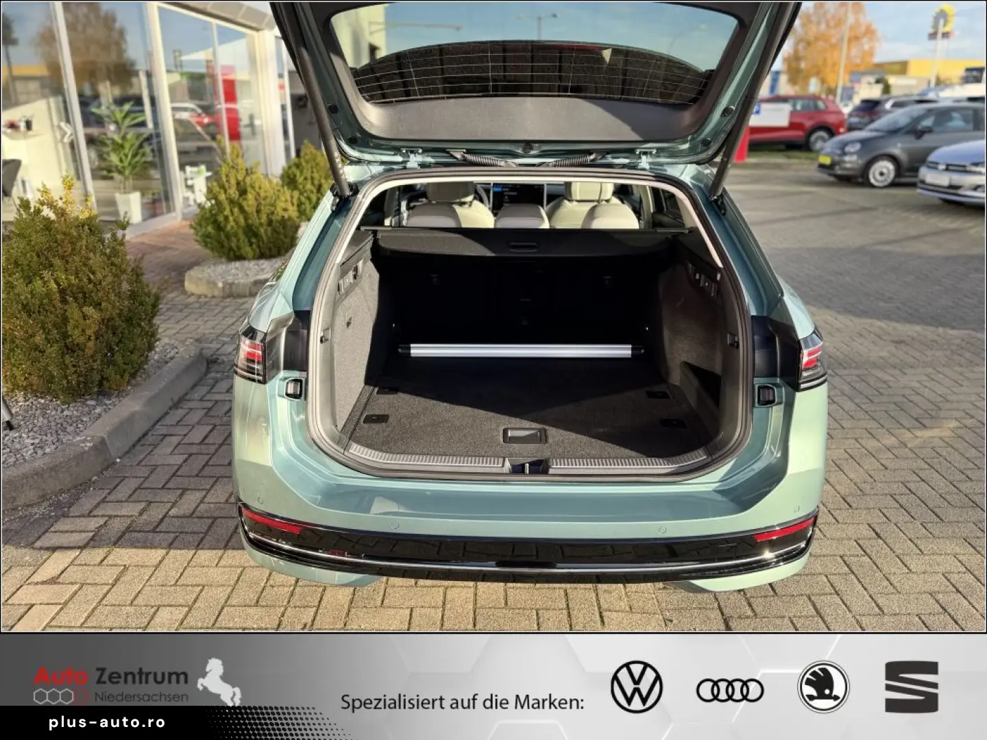 VW Passat 2.0 TDI Elegance 4M AHK PANO StandHz VOLL