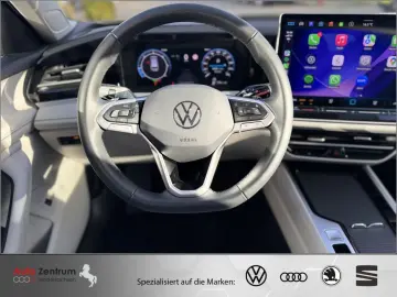 VW Passat 2.0 TDI Elegance 4M AHK PANO StandHz VOLL