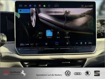 VW Passat 2.0 TDI Elegance 4M AHK PANO StandHz VOLL