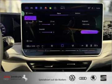 VW Passat 2.0 TDI Elegance 4M AHK PANO StandHz VOLL