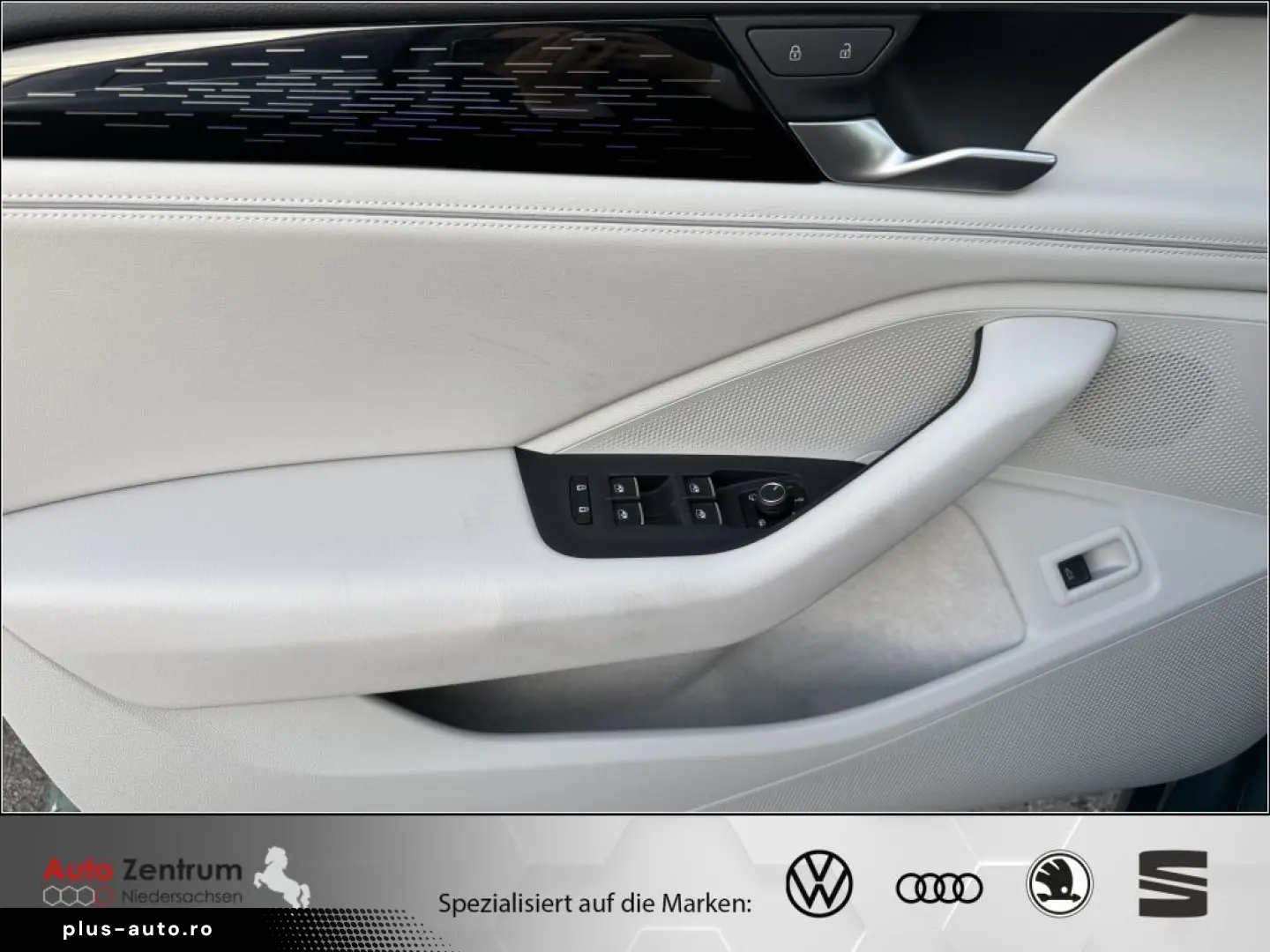 VW Passat 2.0 TDI Elegance 4M AHK PANO StandHz VOLL