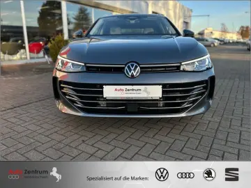 VW Passat Variant 2.0 TDI 4M Elegance VOLL !!