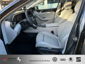 VW Passat Variant 2.0 TDI 4M Elegance VOLL !!