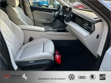VW Passat Variant 2.0 TDI 4M Elegance VOLL !!