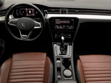 VW Passat Variant 2.0 TDI 4M NAPPA 360  DCC HuD AHK