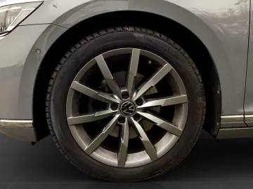 VW Passat Variant 2.0 TDI 4M NAPPA 360  DCC HuD AHK